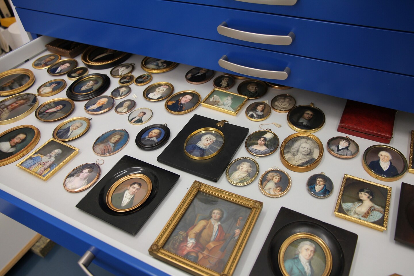 Blick auf einen Teil der Miniaturen der Hamburger Kunsthalle, Foto: Sabine Zorn